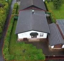 Wohnen auf einer Etage – Bungalow Einfamilienhaus mit Garage in ruhiger Lage - Blieskastel