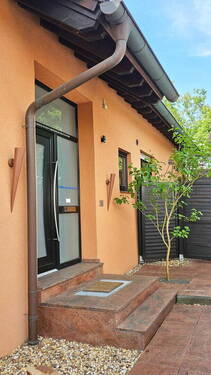 Eingang - 9 Zimmer Einfamilienhaus in Wegberg