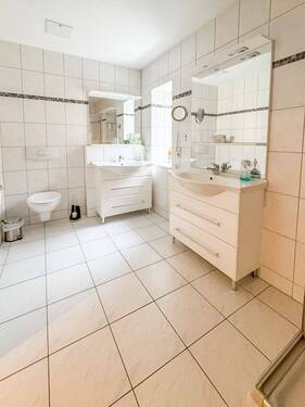 Bad Zimmer - 
