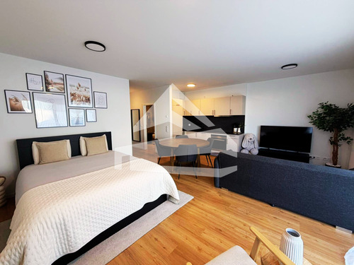 Wohn- und Schlafzimmer - Moderne Wohnung für Singles mit Einbauküche, Bad und Abstellraum