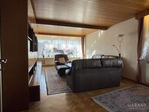 Wohnzimmer - 4 Zimmer Etagenwohnung in Sulzbach an der Murr