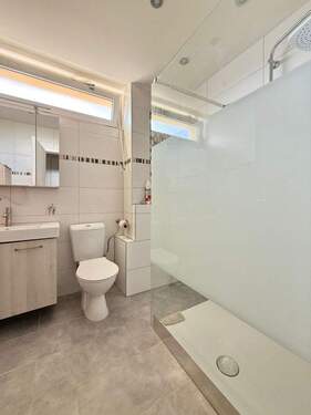 236ffc56-de80-4eaf-8178-b210a41bf309.jpg - 