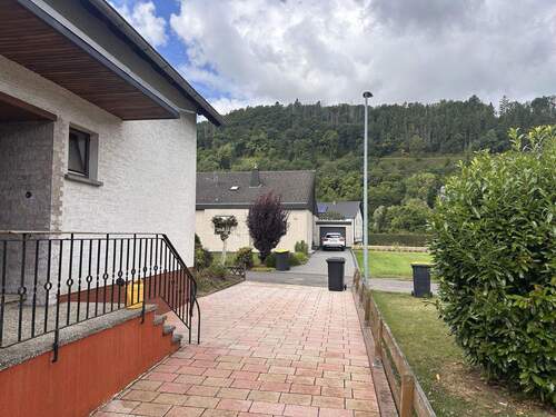 Ansicht Eingang - Einfamilienhaus mit 145,00 m&sup2; in Schleiden zum Kaufen