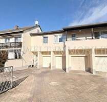 Großzügiges Mehrfamilienhaus mit 4 Garagen - Neufahrn bei Freising / Mintraching (Grüneck)