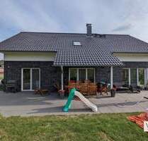 Familientraum! Freistehendes Einfamilienhaus mit unverbautem Blick in die Feldmark - Rennau / Ahmstorf