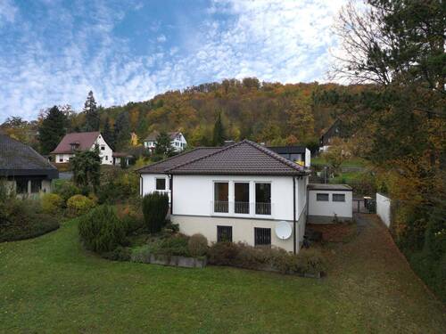 Gartenansicht - Bungalow mit 131,00 m&sup2; in Ahnatal zum Kaufen