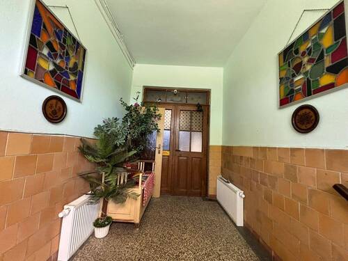Eingangsbereich - Mehrfamilienhaus, Wohnhaus mit 220,00 m&sup2; in Weißenfels zum Kaufen