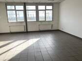 Büro/Sozialfläche mit Fliesenboden - 