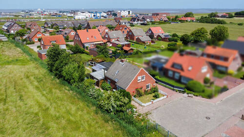 Außen 1 - 8 Zimmer Einfamilienhaus zum Kaufen in Norden / Norddeich