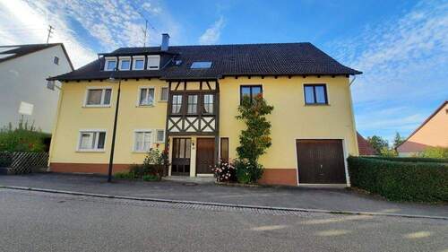 Ansicht - !reserviert! Großzügiges Ein- bis Zweifamilien-Wohnhaus mit Platz für die ganze Familie