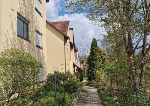 Außenansicht - 2 Zimmer Etagenwohnung zur Miete in Wendelstein