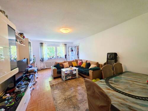 Wohnzimmer - 4 Zimmer Etagenwohnung zum Kaufen in Freiburg im Breisgau