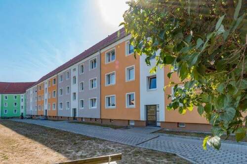 Außenansicht Hofseite - 2 Zimmer Etagenwohnung zur Miete in Oschatz
