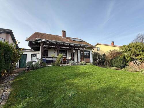 Gartenansicht - Einfamilienhaus mit 130,00 m&sup2; in Brühl zum Kaufen