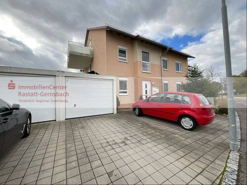 Hausansicht - 3 Zimmer Etagenwohnung zum Kaufen in Steinmauern