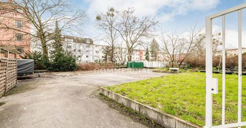 Hofsituation - Voll vermietetes Wohn- und Geschäftshaus in Steglitz