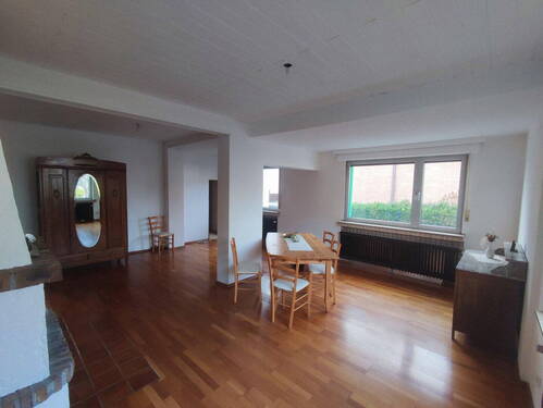 Wohn-Esszimmer 2 - 5 Zimmer Einfamilienhaus zur Miete in Solingen
