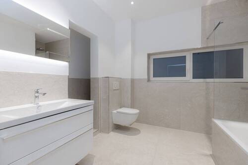 Badezimmer Ansicht I - 