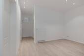 Entrée mit Garderobe - 