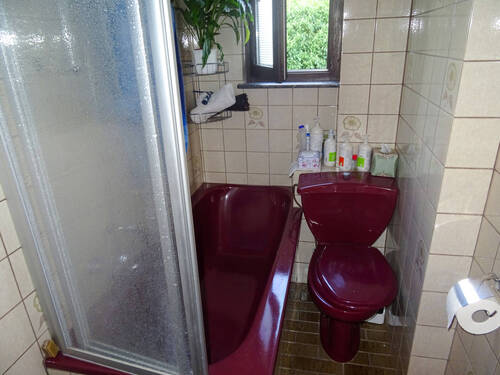 Tageslichtbad mit Wanne EG - 