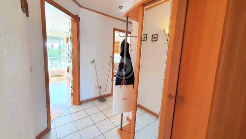 Flur - Bild 1 - 