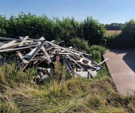Restarbeiten nötig - Grundstück in Krummhörn zum Kaufen