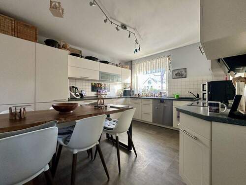 hochwertige Einbauküche - 