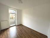 Kinder-/Arbeitszimmer mit Balkon - 