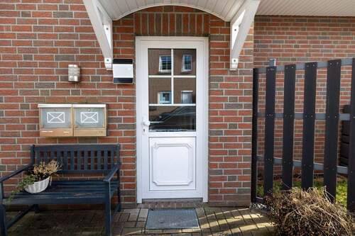 Haustür - 3 Zimmer Etagenwohnung in Delmenhorst