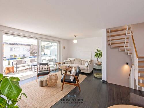 Blick zum Wohnzimmer - 5 Zimmer Doppelhaushälfte zum Kaufen in Stuttgart / Vaihingen