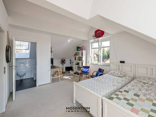Dachstudio - 5 Zimmer Doppelhaushälfte in Stuttgart / Vaihingen