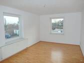 Wohnzimmer - 4 Zimmer Etagenwohnung zur Miete in Röderau-Bobersen