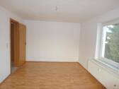 Wohnzimmer - 4 Zimmer Etagenwohnung in Röderau-Bobersen