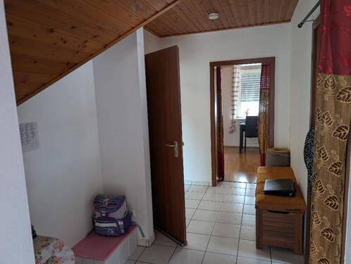 Flur - 2 Zimmer Etagenwohnung zur Miete in Niederkassel
