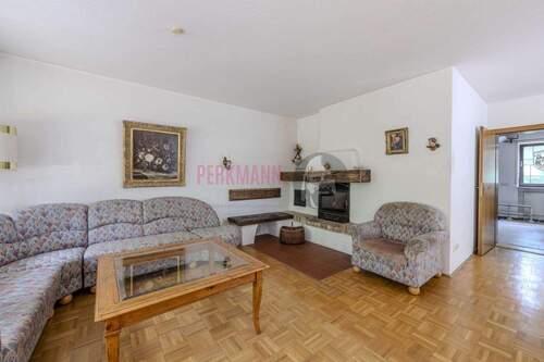 Wohnzimmer mit Kamin - 