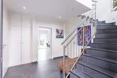 Eingangsbereich mit Galerie.jpg - Einfamilienhaus mit 134,00 m² in Ahrensburg zum Kaufen