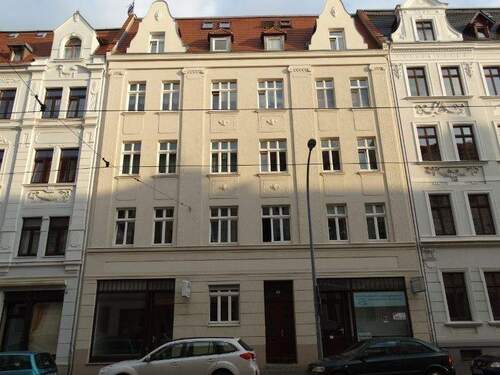01ansicht.JPG - helle Dachgeschosswohnung mit Balkon und kleiner Einbauküche