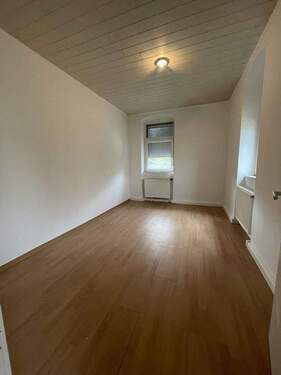 Zimmer 1 - 2 Zimmer Etagenwohnung zum Kaufen in Lauchheim