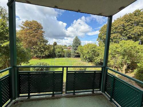 Balkon - Schöne 2-Raum-Wohnung mit Balkon und Blick ins Grüne