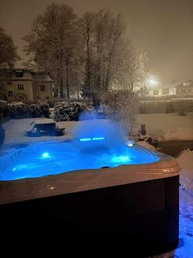 Exklusiv - Whirlpool für 5 - 