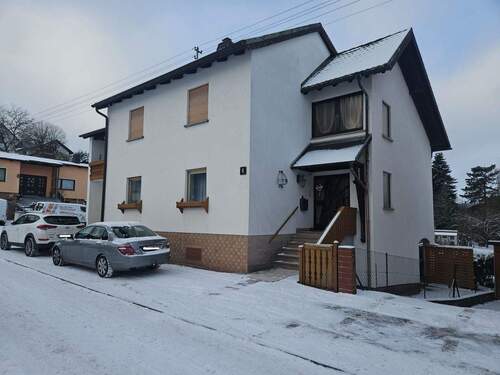 Außenansicht, Vorderansicht - 6 Zimmer Mehrfamilienhaus, Wohnhaus in Ottweiler