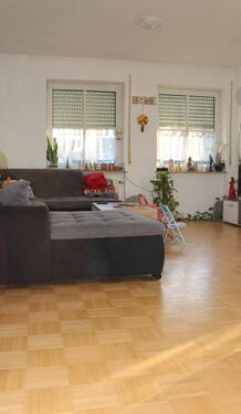 Wohnzimmer 1 - Freundliche 3 Zimmerwohung mit Terrasse und EBK