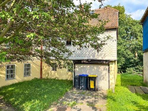 Zufahrt zu Garage und Keller - Mehrfamilienhaus, Wohnhaus mit 128,00 m² in Steinigtwolmsdorf zum Kaufen