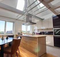 DREAMHOUSE Immobilien: Attraktiver Dachgeschossausbau mit großzügigem Grundriss - Hamburg Ottensen