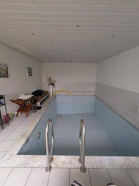 Schwimmbad - 