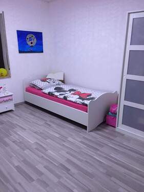 Kinderzimmer - 5 Zimmer Etagenwohnung zum Kaufen in Lich