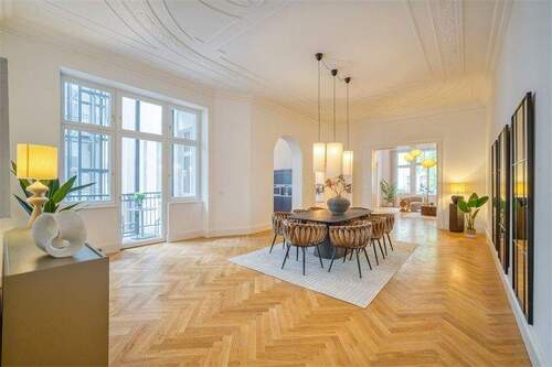 Animation großer Salon - 8 Zimmer Etagenwohnung zum Kaufen in Berlin