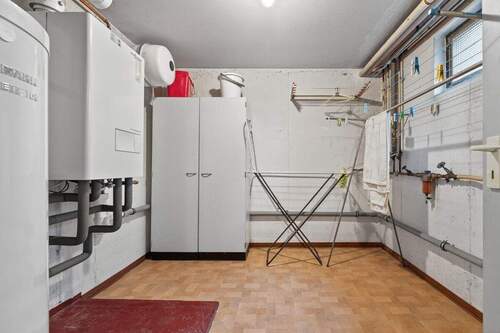 Technikbereich mit Heizungsanlage - 