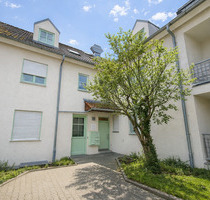 Kompl. renovierte, attraktive 2-Zimmerwohnung m. Terrasse und Gartenanteil in zentrumsnaher Lage - Filderstadt Bernhausen