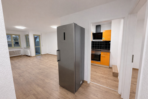 Blick Wohnbereich u. Küche - 